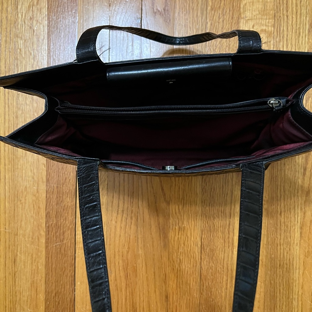 Purse - Picture 2 of 8